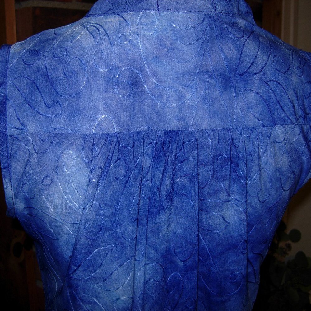 Dress Barn Blue Tie Dye Sleeveless Top SP - Picture 4 of 5
